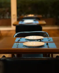 River Lounge Restaurant