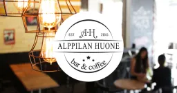 Alppilan Huone