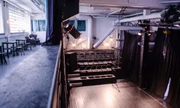 Telakkakatu 6, Teatteri Toivo