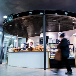 Gateau Iso Omena markettitaso