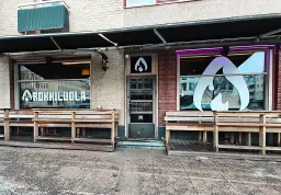 Rokkiluola