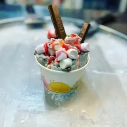 Frozen Roll Ice Cream