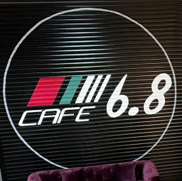 6.8 Cafe