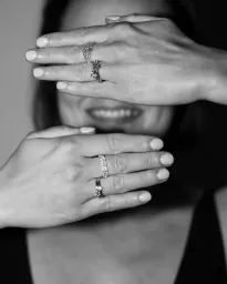 Oona Armia Jewelry