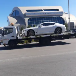 Car recovery dubai