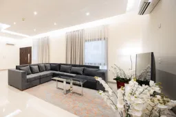 Qatar Living Properties