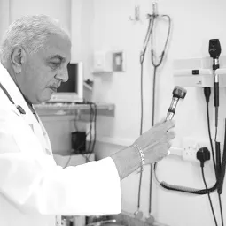 Dr Atef Rizk